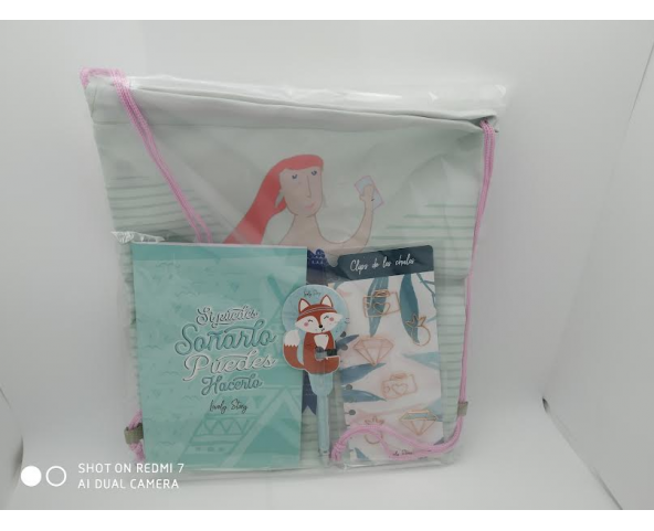 SET PAPELERÍA MOCHILA CUERDAS SIRENA