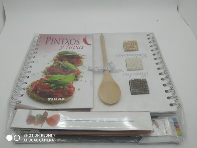 LIBRO PINCHOS + PLATO PIZARRA