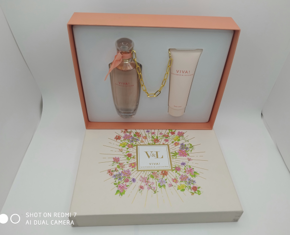 Viva la vida Victorio & Lucchino EAU de toilette spray 100 ml+ loción corporal 75ml+ pulsera